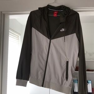 Olive green & Cream Medium Nike Rain Jacket
